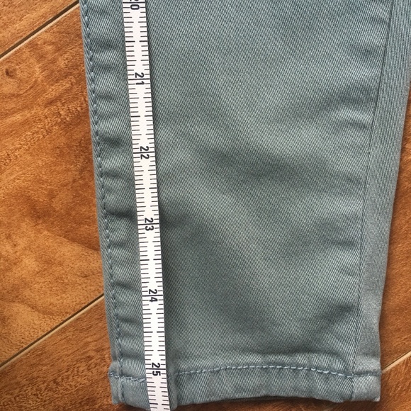 AEO Green Jade Jegging 2 Short - Picture 10 of 13